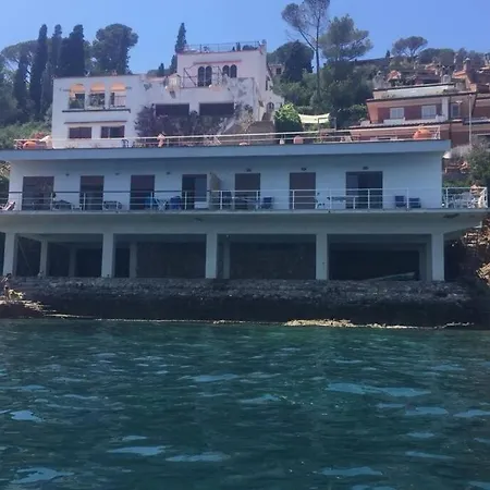 Holiday home Le Bitte -
